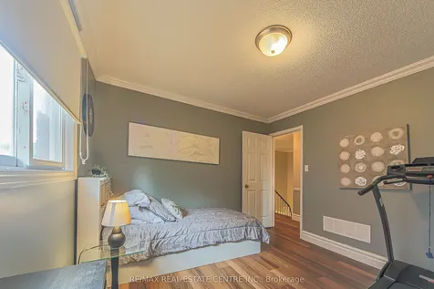 59 Lord Simcoe Drive Brampton ON L6S 5G7