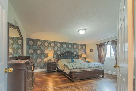 59 Lord Simcoe Drive Brampton ON L6S 5G7