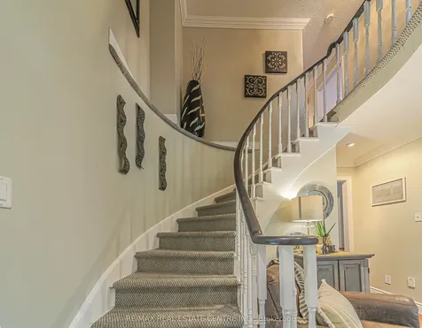 59 Lord Simcoe Drive Brampton ON L6S 5G7