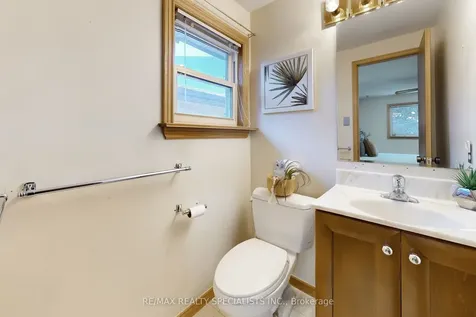 34 Schubert Crescent Brampton ON L6Y 2R1