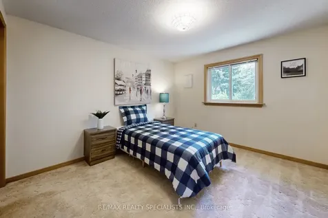 34 Schubert Crescent Brampton ON L6Y 2R1