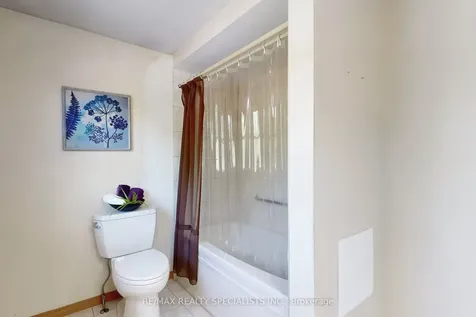 34 Schubert Crescent Brampton ON L6Y 2R1