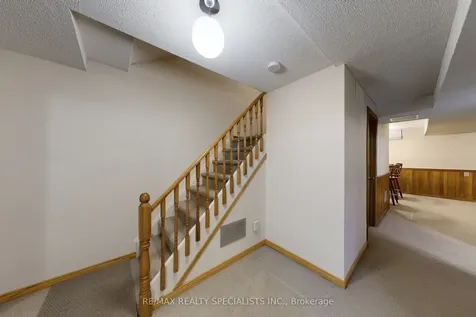 34 Schubert Crescent Brampton ON L6Y 2R1