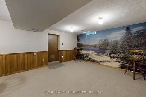 34 Schubert Crescent Brampton ON L6Y 2R1