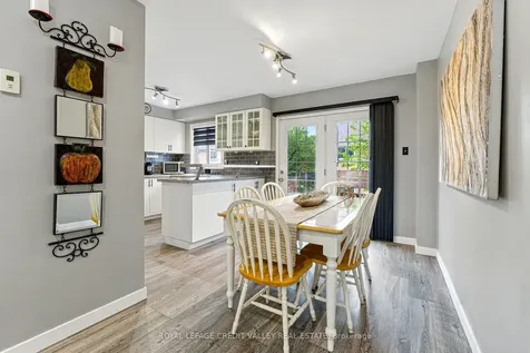 24 Sandmere Avenue Brampton ON L6Z 4B3