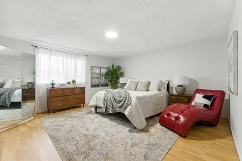 24 Sandmere Avenue Brampton ON L6Z 4B3