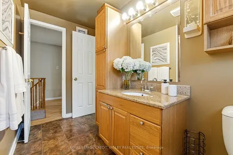 24 Sandmere Avenue Brampton ON L6Z 4B3