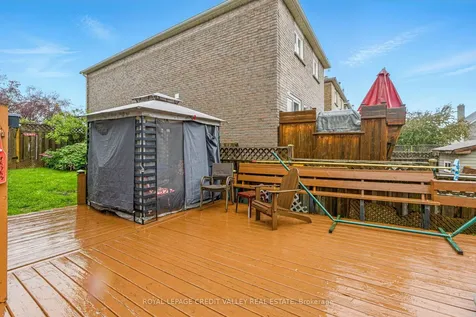 24 Sandmere Avenue Brampton ON L6Z 4B3