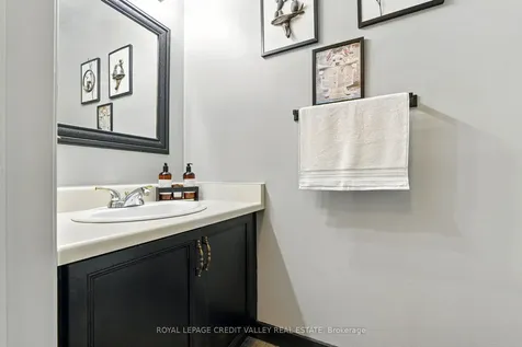 24 Sandmere Avenue Brampton ON L6Z 4B3