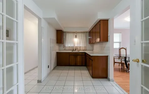 140 Clarence Street Brampton ON L6W 1S9