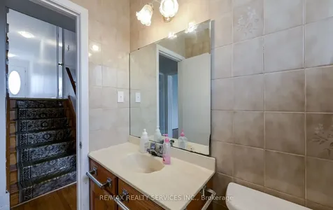 140 Clarence Street Brampton ON L6W 1S9