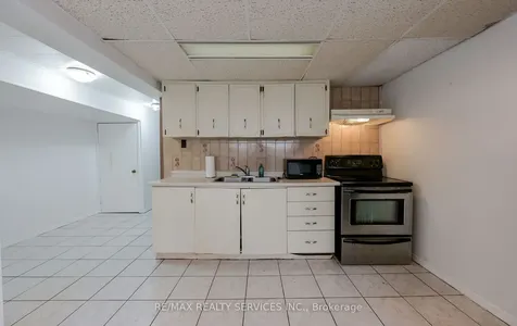 140 Clarence Street Brampton ON L6W 1S9