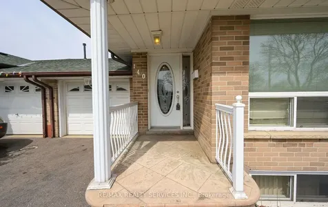 140 Clarence Street Brampton ON L6W 1S9