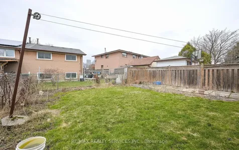 140 Clarence Street Brampton ON L6W 1S9