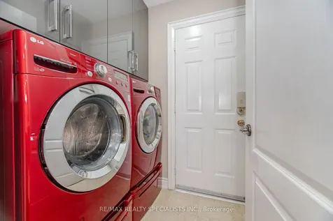 11 Redcastle Street Brampton ON L7A 1P1