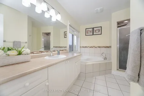 11 Redcastle Street Brampton ON L7A 1P1