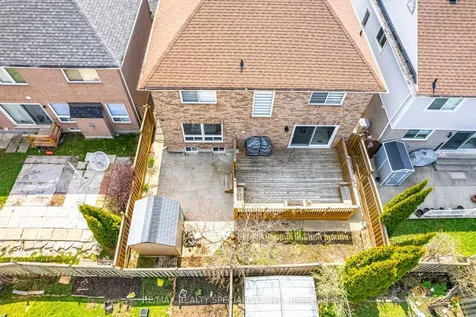 11 Redcastle Street Brampton ON L7A 1P1