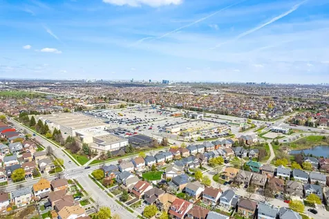 11 Redcastle Street Brampton ON L7A 1P1