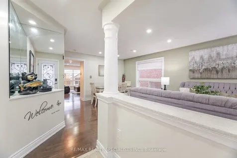 11 Redcastle Street Brampton ON L7A 1P1