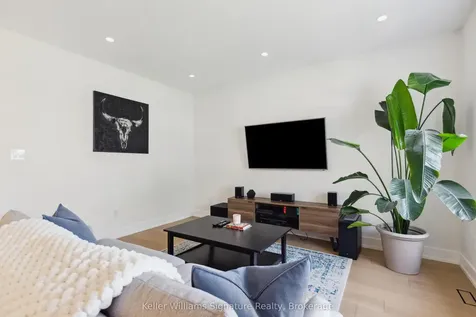 1355 Augustine Drive Burlington ON L7P 2M9