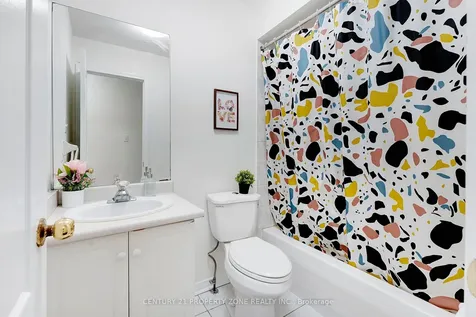 76 Native Landing Brampton ON L6X 5A7