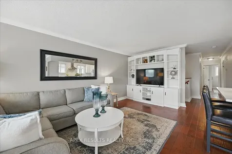 1478 Epping Court Burlington ON L7M 1P6