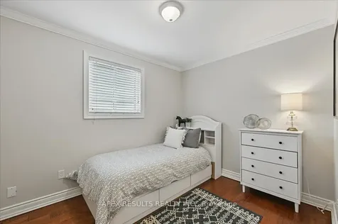 1478 Epping Court Burlington ON L7M 1P6