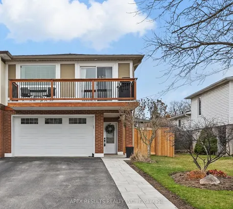 1478 Epping Court Burlington ON L7M 1P6