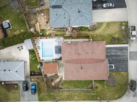 1478 Epping Court Burlington ON L7M 1P6