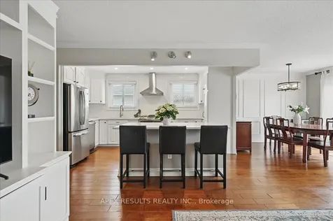 1478 Epping Court Burlington ON L7M 1P6