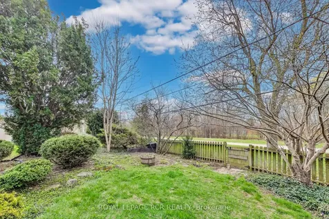 43 Appleby Drive Brampton ON L6T 2S7