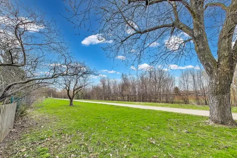 43 Appleby Drive Brampton ON L6T 2S7