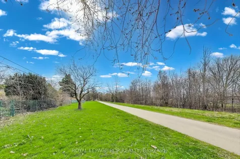 43 Appleby Drive Brampton ON L6T 2S7