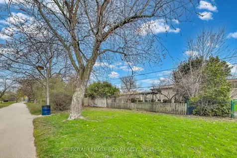 43 Appleby Drive Brampton ON L6T 2S7