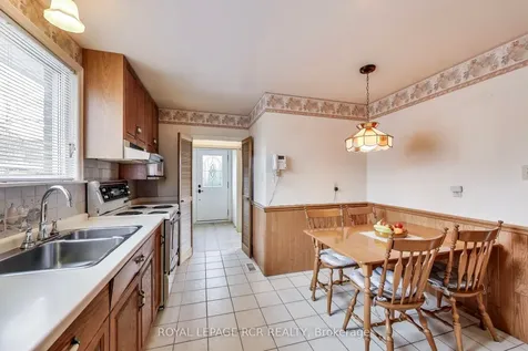 43 Appleby Drive Brampton ON L6T 2S7