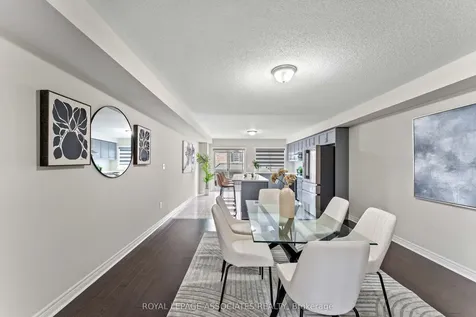 9 Finegan Circle Brampton ON L7A 4Z7