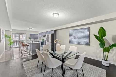 9 Finegan Circle Brampton ON L7A 4Z7