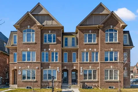 9 Finegan Circle Brampton ON L7A 4Z7