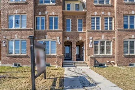 9 Finegan Circle Brampton ON L7A 4Z7