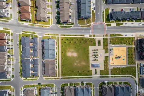 9 Finegan Circle Brampton ON L7A 4Z7