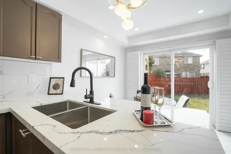 36 Frontenac Crescent Brampton ON L7A 3M7