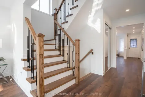 36 Frontenac Crescent Brampton ON L7A 3M7