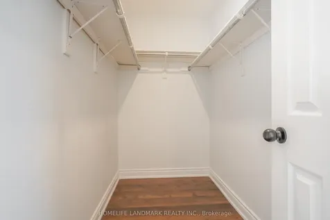 36 Frontenac Crescent Brampton ON L7A 3M7