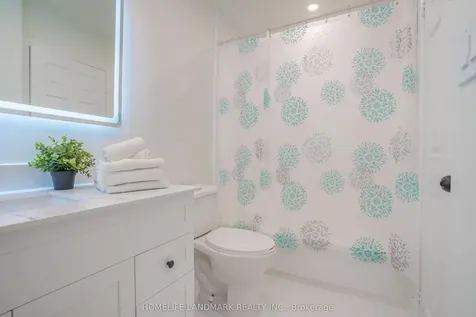 36 Frontenac Crescent Brampton ON L7A 3M7