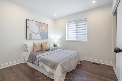 36 Frontenac Crescent Brampton ON L7A 3M7