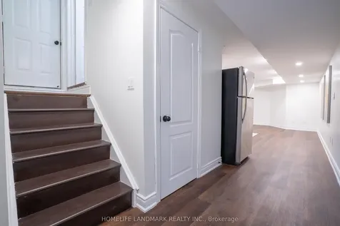 36 Frontenac Crescent Brampton ON L7A 3M7