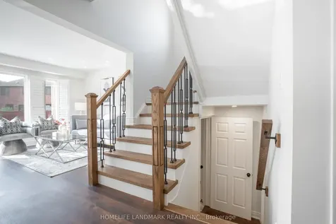 36 Frontenac Crescent Brampton ON L7A 3M7