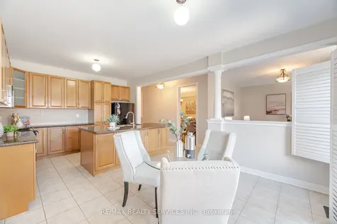 21 Fallgate Drive Brampton ON L6X 0R6