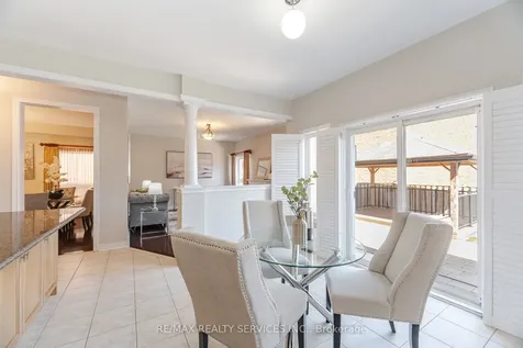 21 Fallgate Drive Brampton ON L6X 0R6