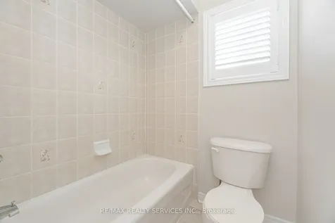 21 Fallgate Drive Brampton ON L6X 0R6